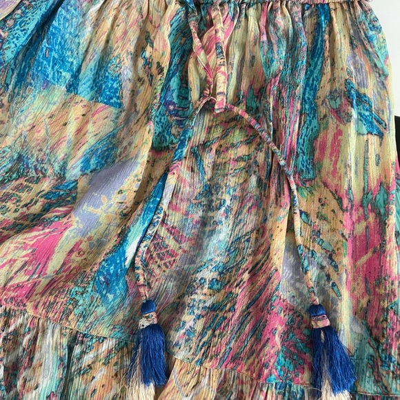 The “Radhi dress” in “splash” by Tolani. Size small. - Picture 11 of 13